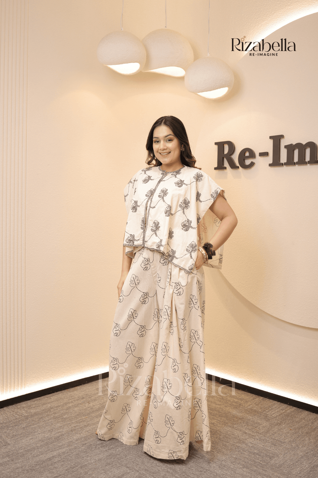 Metallic embroidered cape plazzo set