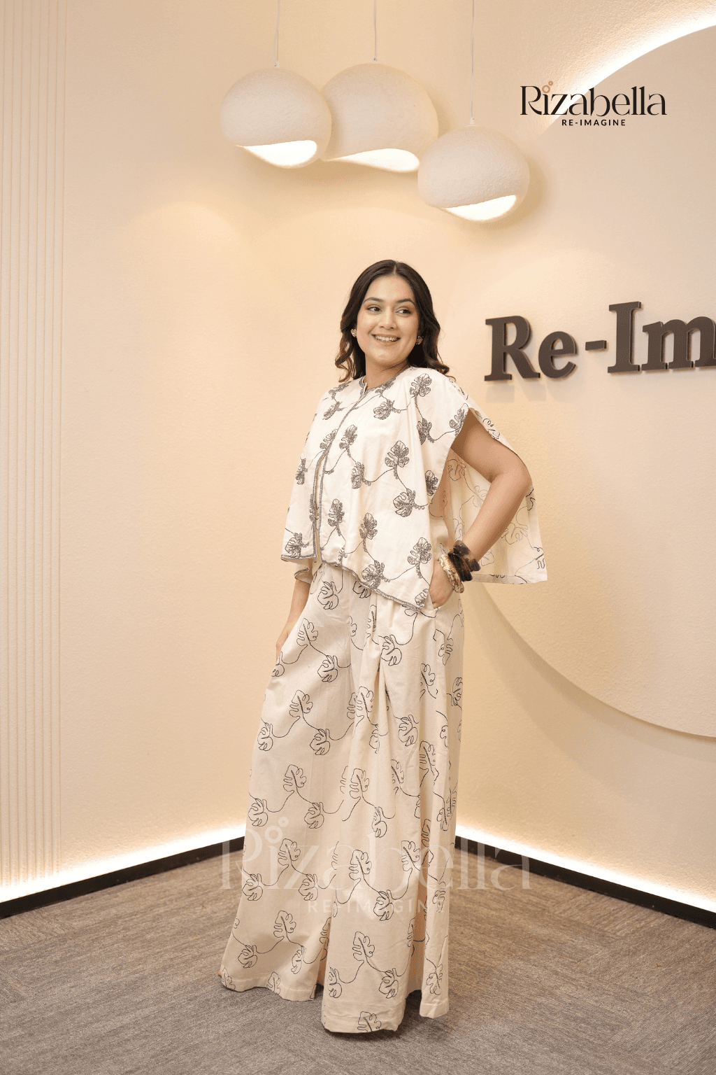 Metallic embroidered cape plazzo set