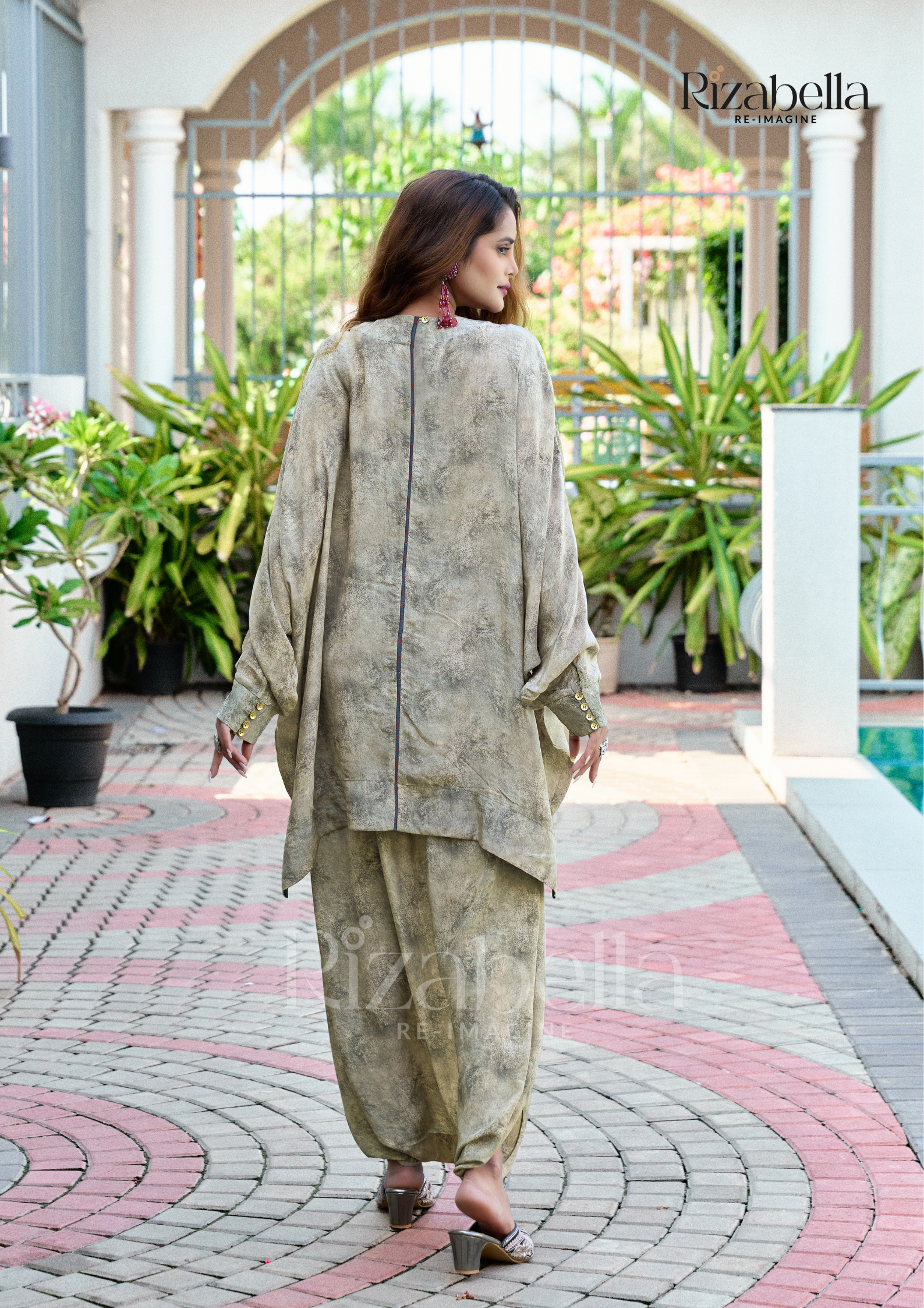 Embroidered Tunic with Draped Pants - Gray