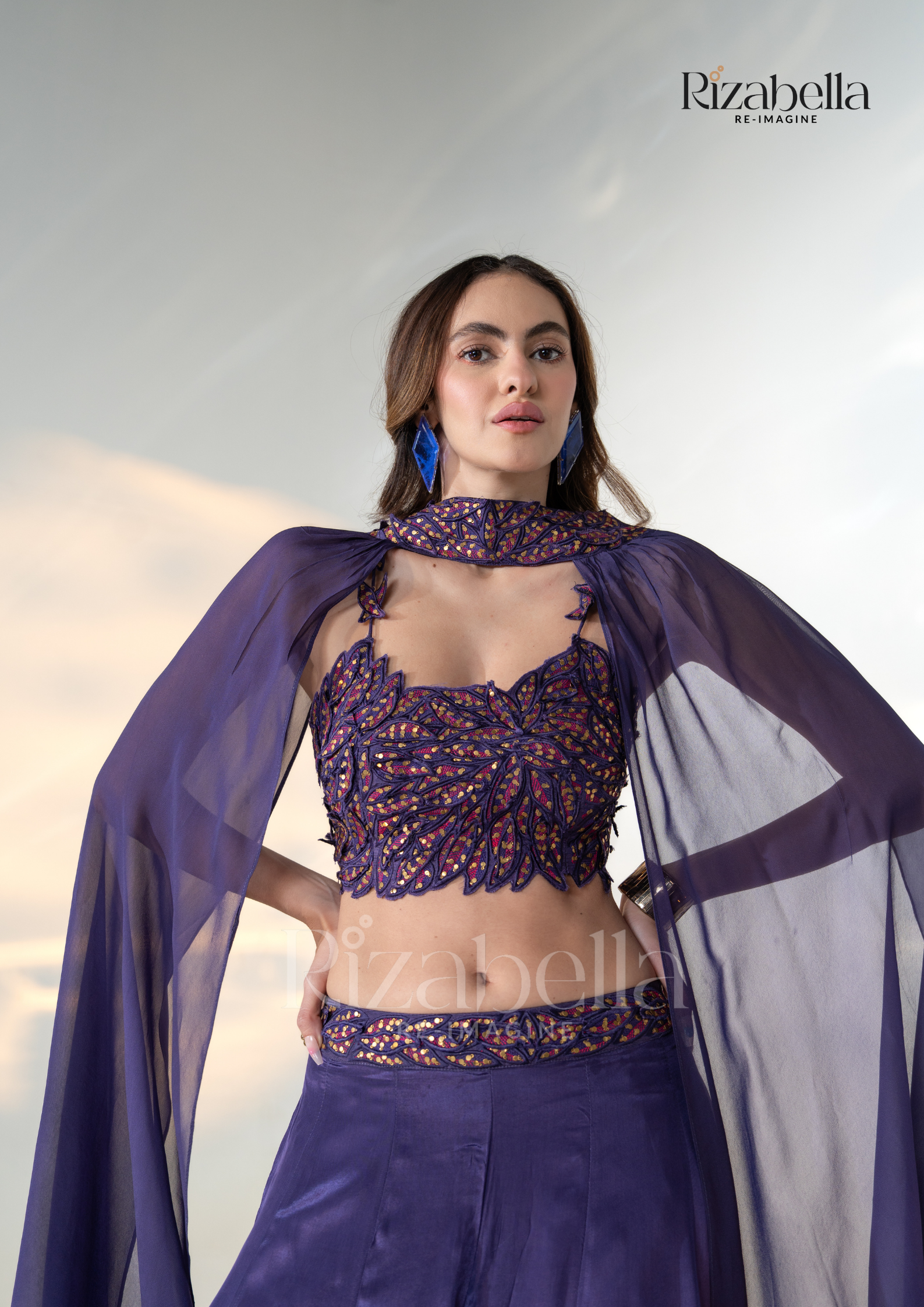 Regal Iris 3 PCS cape style with leaf work