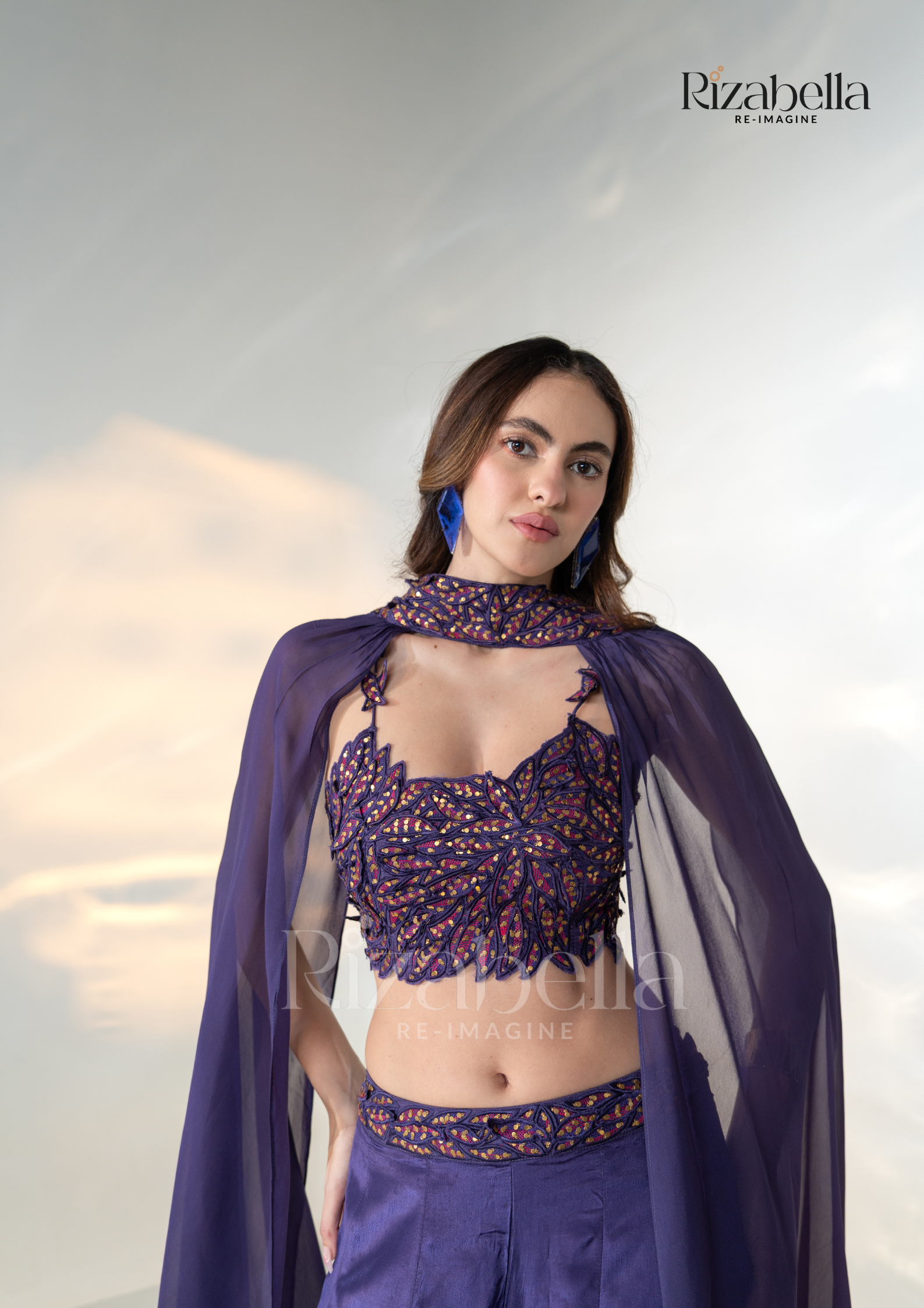 Regal Iris 3 PCS cape style with leaf work