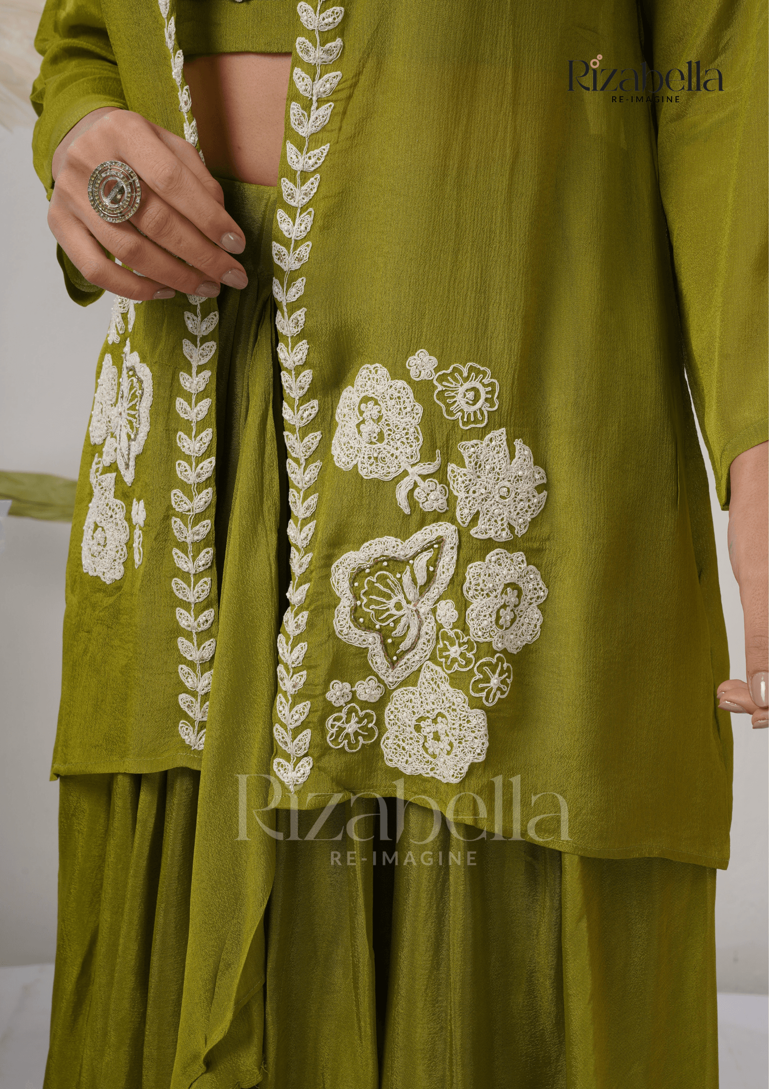 Threaded Florals Flow with 3 pc set