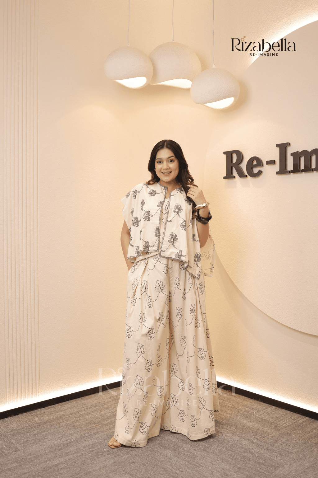 Metallic embroidered cape plazzo set