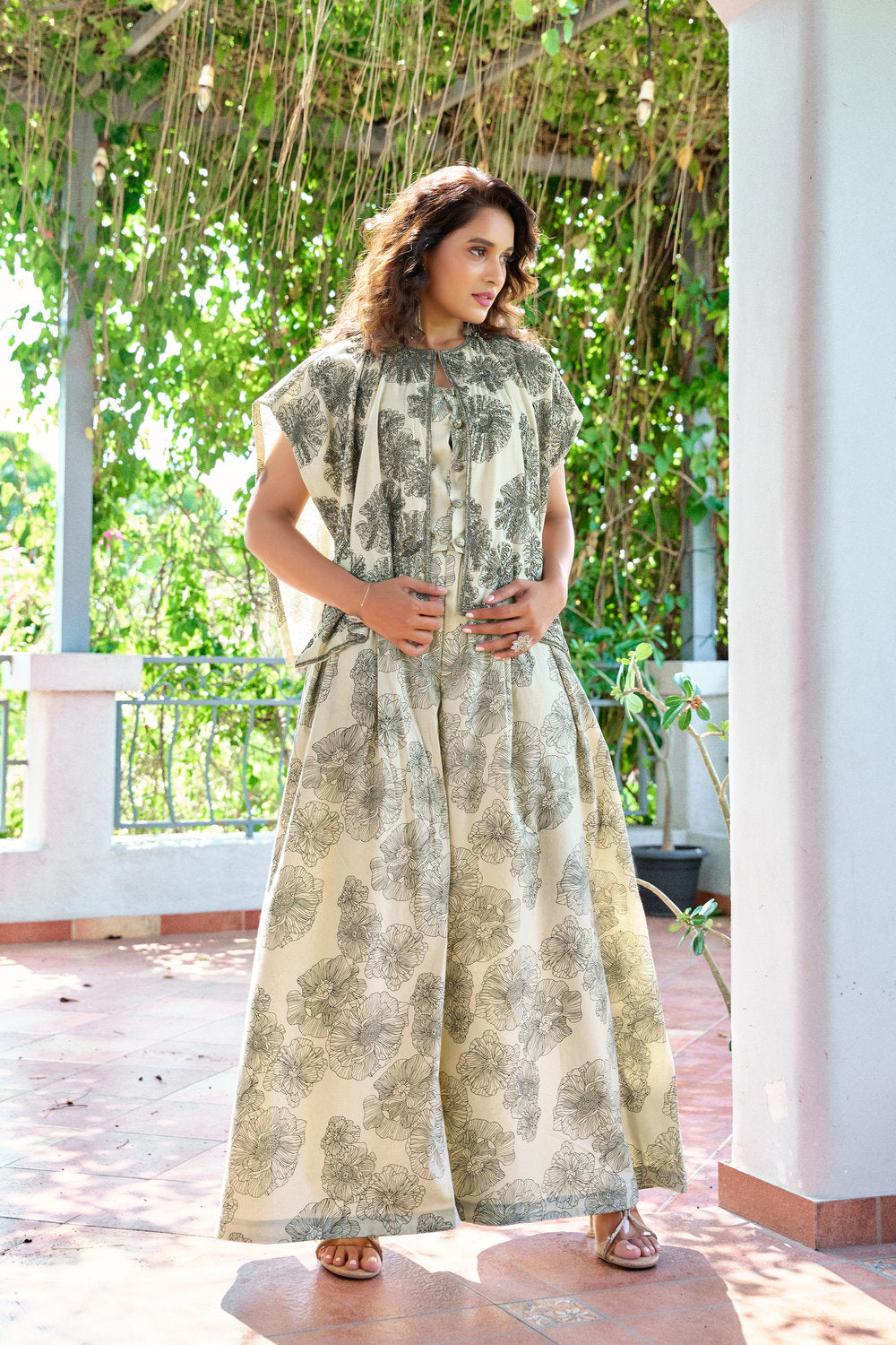 Metallic Embroidered Cape Plazzo Set