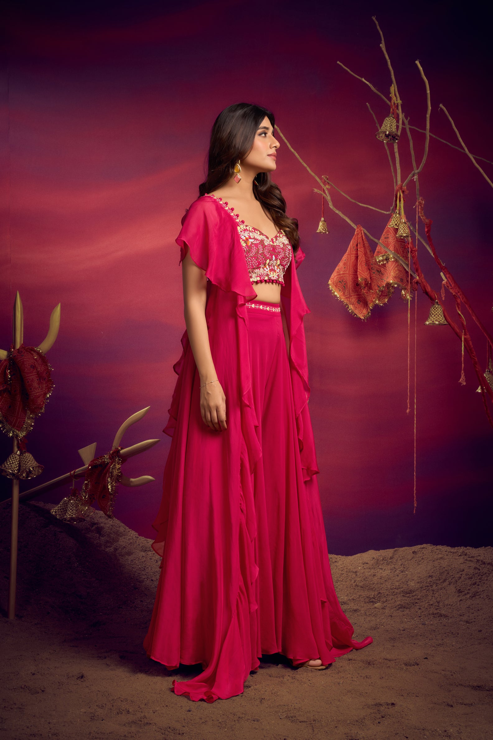 layered 3 pc contemprary ensemble