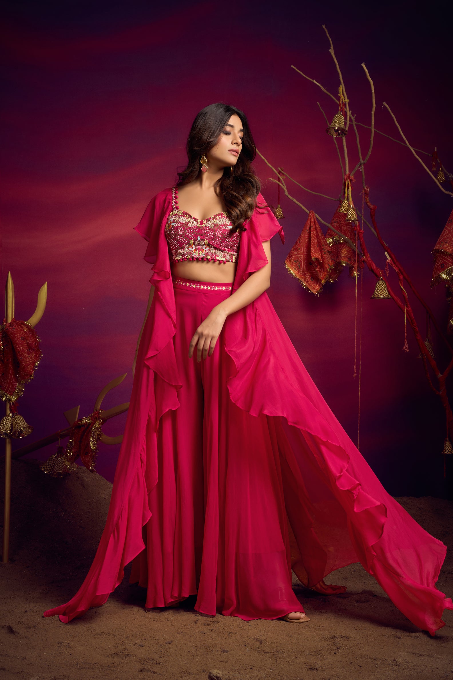 layered 3 pc contemprary ensemble