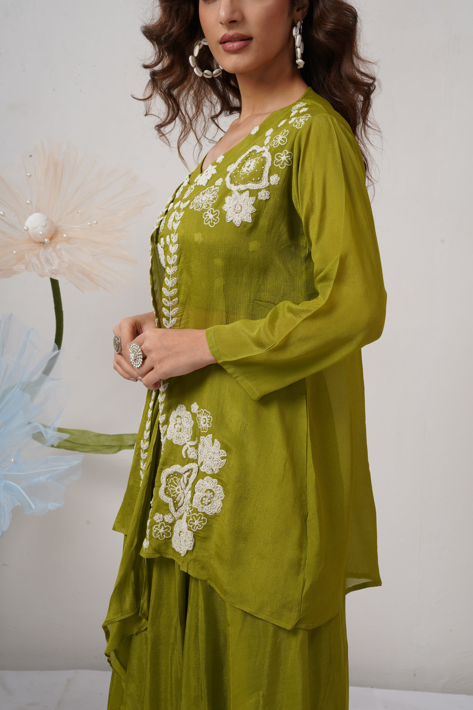 Threaded Florals Flow with 3 pc set