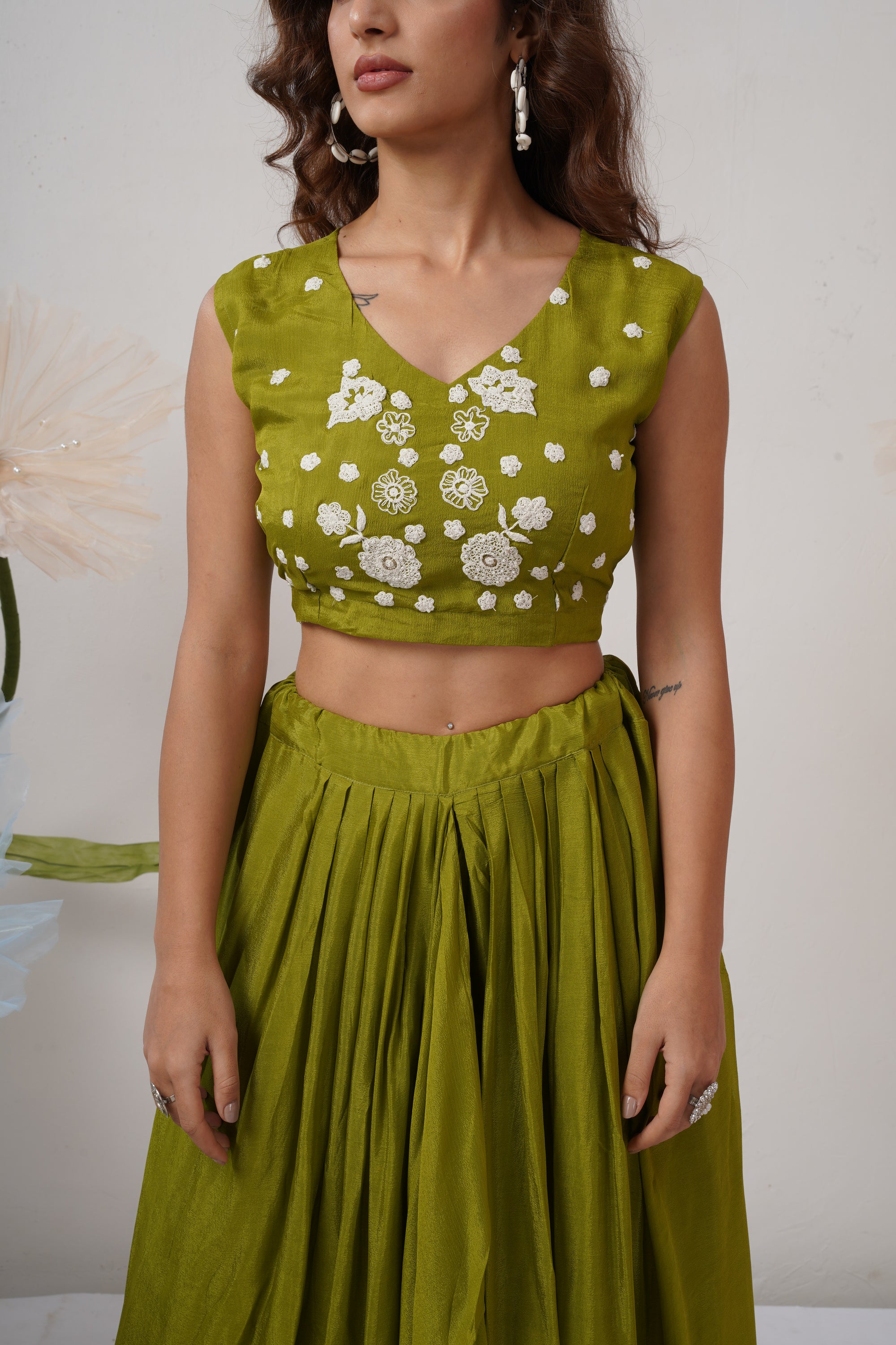 Threaded Florals Flow with 3 pc set